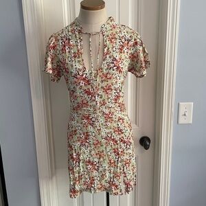 Anthropologie Rue Stiic Medium Bell Mini Dress Floral Fit & Flare Flutter Sleeve